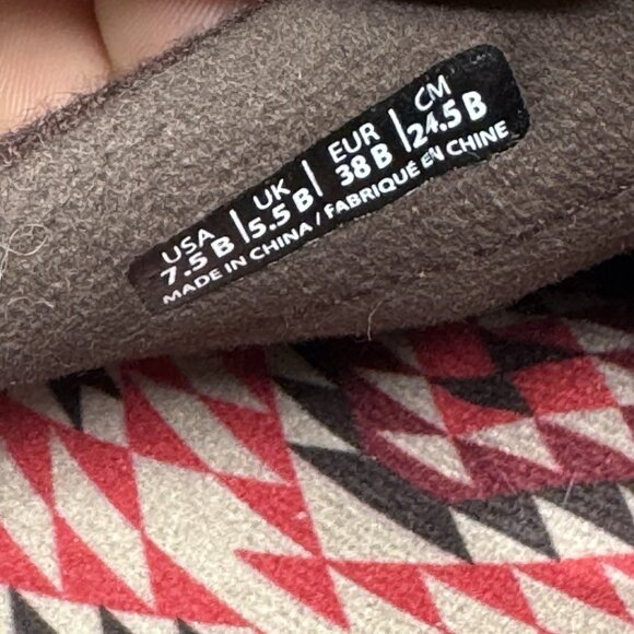 Revitalign Ashley Desert Slip On Shoes Brown Suede Size 7.5B Womens - Picture 8 of 9